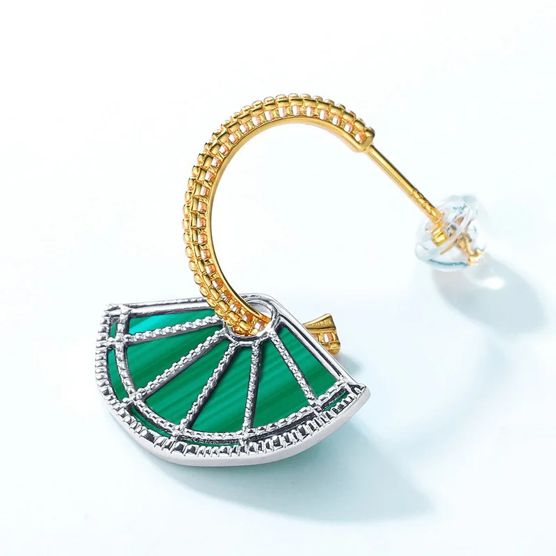 Новые милые изящные серьги из стерлингового серебра с разными цветами из искусственного Малахита
Новые милые изящные серьги из стерлингового серебра с разными цветами из искусственного Малахита