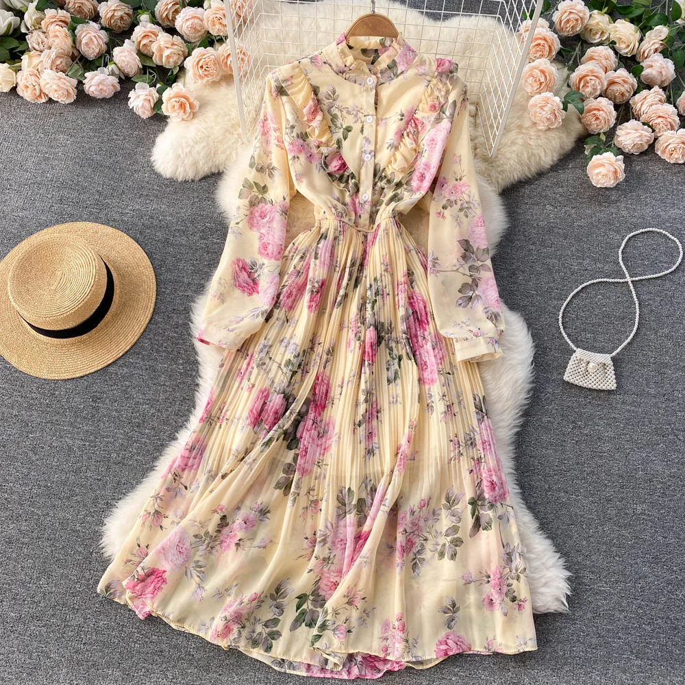 Lace Stand-collar Floral Chiffon Dress With A Waist And A Thin Holiday Beach Skirt With A Waist And Pleated Large-hem Long Skirt
Lace Stand-collar Floral Chiffon Dress With A Waist And A Thin Holiday Beach Skirt With A Waist And Pleated Large-hem Long Skirt