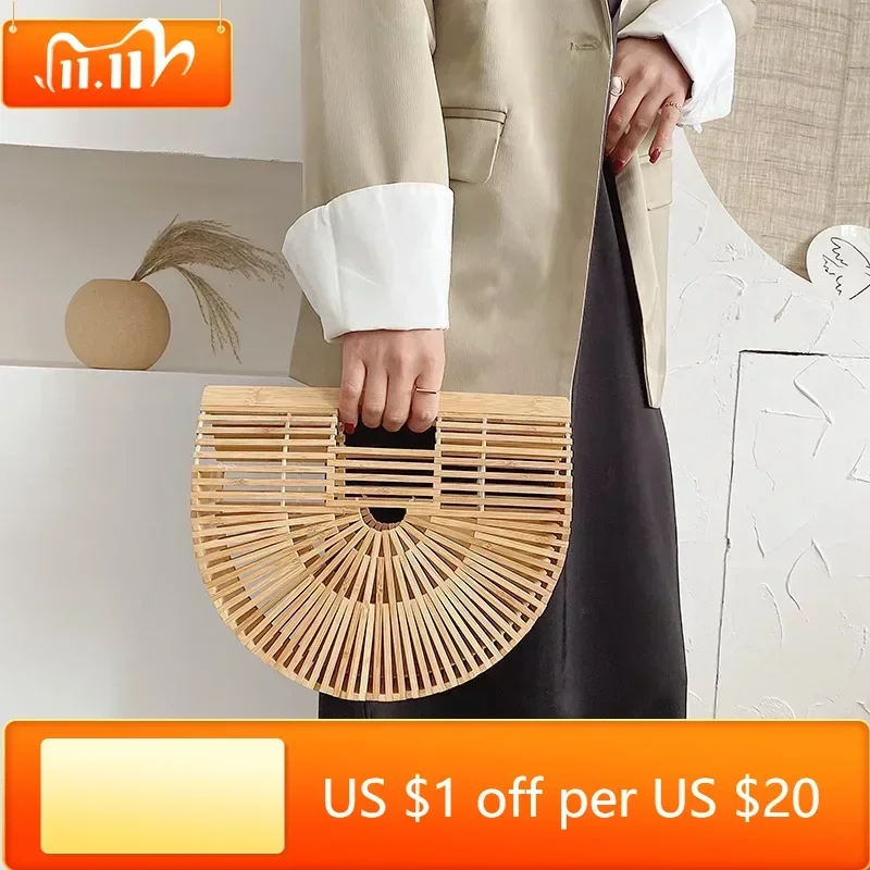 Elegant Female Weave Tote Bag 2022 Fashion Women's Designer Handbag Large Saddle Bag Straw Beach Travel Bag
Elegant Female Weave Tote Bag 2022 Fashion Women's Designer Handbag Large Saddle Bag Straw Beach Travel Bag