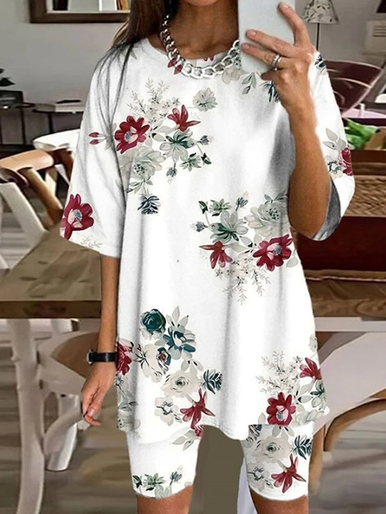 Women Comfortable Cotton Outfits Summer Flower Print Casual Two Piece Sets O Neck Half Sleeve Shirt + Shorts Fashion Loose Suit
Women Comfortable Cotton Outfits Summer Flower Print Casual Two Piece Sets O Neck Half Sleeve Shirt + Shorts Fashion Loose Suit