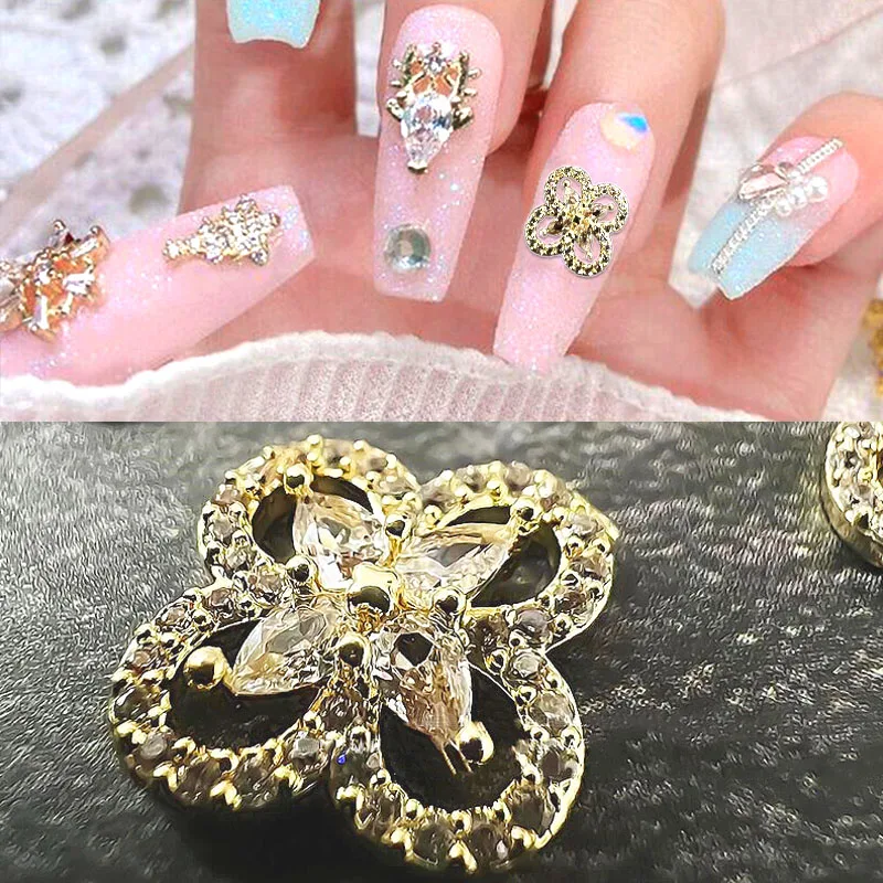 Luxury Zircon Four-leaf Clover Nail Charms Four Petal Flower Crystal Nail Art Charms Diamonds Floral Charm Nail Accessories 
Luxury Zircon Four-leaf Clover Nail Charms Four Petal Flower Crystal Nail Art Charms Diamonds Floral Charm Nail Accessories