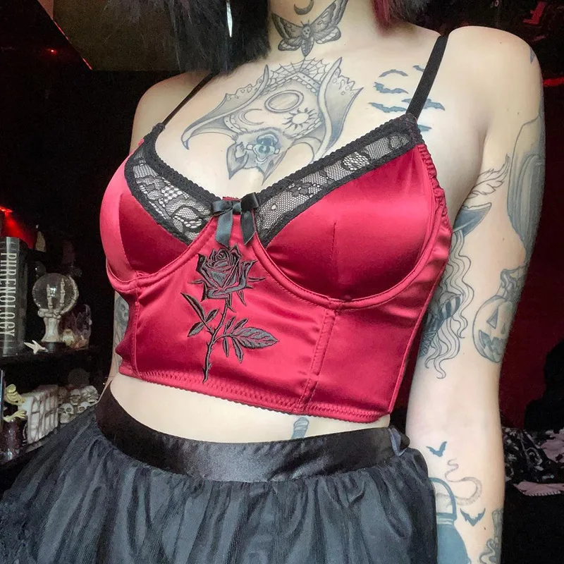 Flower embroidery Y2K Mall Goth Crop Tops Black Lace Trim Emo Alternative Aesthetic Crop Tops Women Backless black crop top New 
Flower embroidery Y2K Mall Goth Crop Tops Black Lace Trim Emo Alternative Aesthetic Crop Tops Women Backless black crop top New