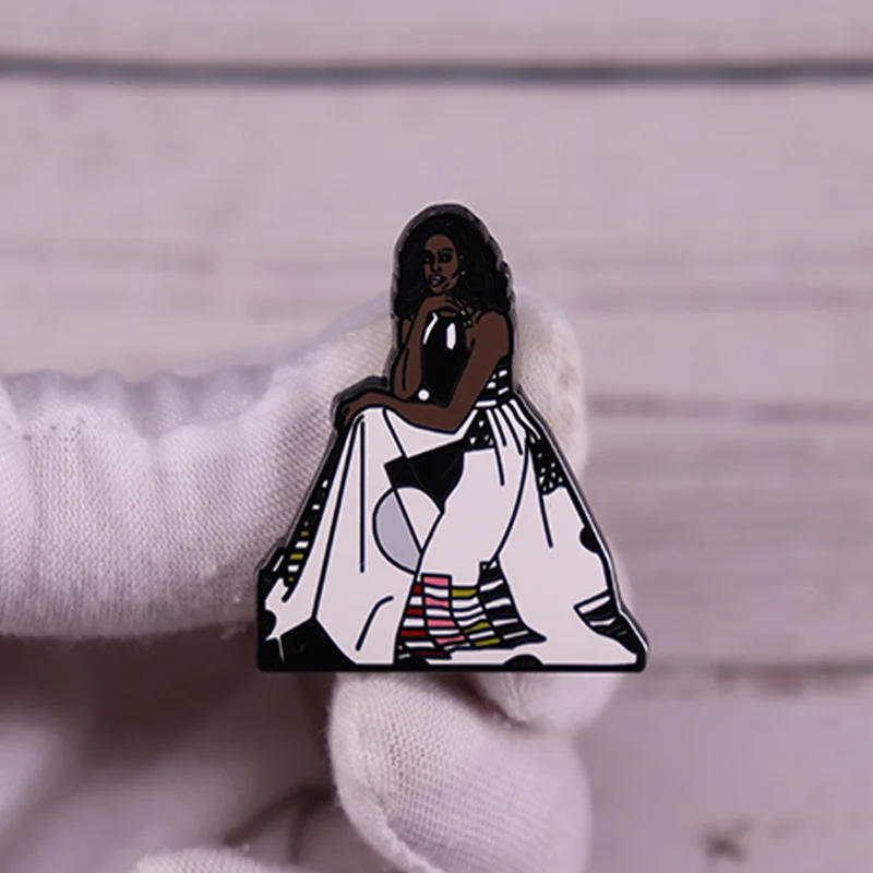 Portrait of Michelle Jewelry Gift Pin Wrap Garment Fashionable Creative Cartoon Brooch Lovely Enamel Badge Clothing Accessories
Portrait of Michelle Jewelry Gift Pin Wrap Garment Fashionable Creative Cartoon Brooch Lovely Enamel Badge Clothing Accessories
