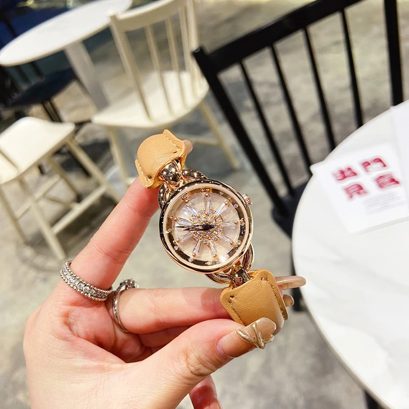 New Rotary Bracelet Watch Women's Vintage Modern Small Luxury Small Dial Time Comes and Turns Women's Watch
New Rotary Bracelet Watch Women's Vintage Modern Small Luxury Small Dial Time Comes and Turns Women's Watch