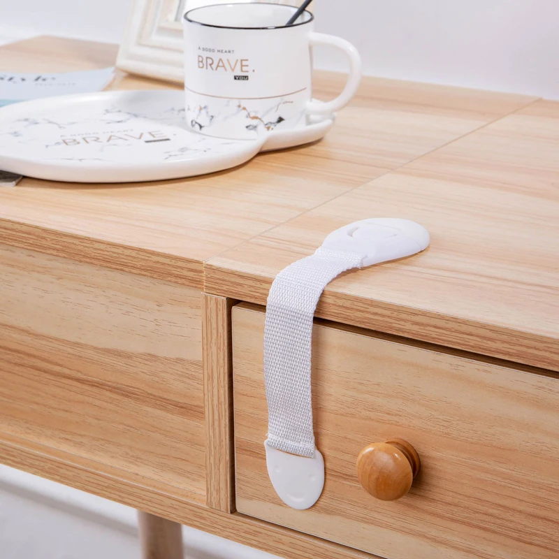 5/10 Pcs/Lot Baby Safety Door Lock Child Protection Castle Cupboard Drawer Cabinet Refrigerator Locks Plastic Child Safety Lock
5/10 Pcs/Lot Baby Safety Door Lock Child Protection Castle Cupboard Drawer Cabinet Refrigerator Locks Plastic Child Safety Lock