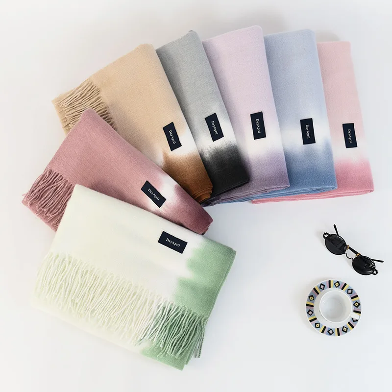 Fashion Elegant Gradient Cashmere Scarf Women Winter Luxury Brand Pashmina Shawl Classic Tassel Scarves For Ladies foulard femme
Fashion Elegant Gradient Cashmere Scarf Women Winter Luxury Brand Pashmina Shawl Classic Tassel Scarves For Ladies foulard femme