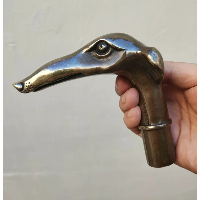 Бронзовая статуэтка собаки с головой пистолета
Бронзовая статуэтка собаки с головой пистолета