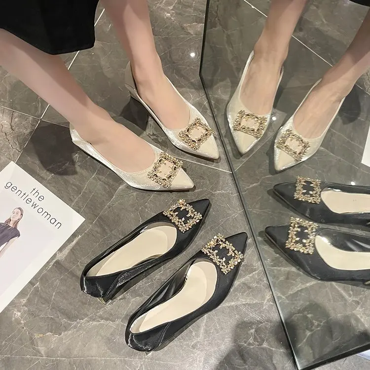 Women High Heels Comfortable Low Heel Wedding Dress Shoes Fashion Pointed Toe Shallow Pumps Soft Sole Square Heeled Single Shoes
Women High Heels Comfortable Low Heel Wedding Dress Shoes Fashion Pointed Toe Shallow Pumps Soft Sole Square Heeled Single Shoes