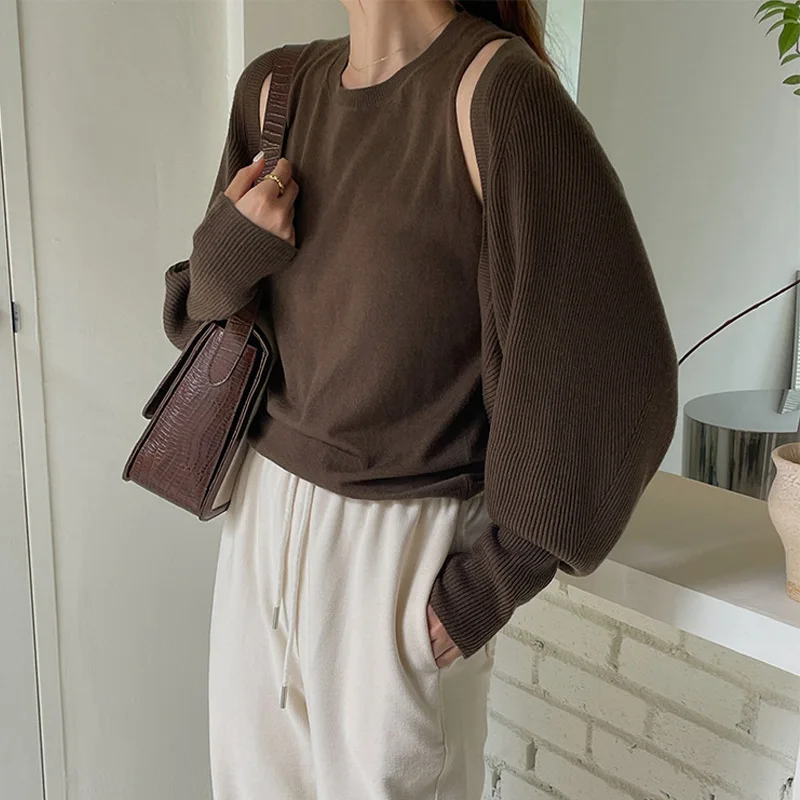 Spring and Autumn 2022 Clothes Casual Knitted Sweater Women Long Sleeve Coat Striped Cardigan Female
Spring and Autumn 2022 Clothes Casual Knitted Sweater Women Long Sleeve Coat Striped Cardigan Female