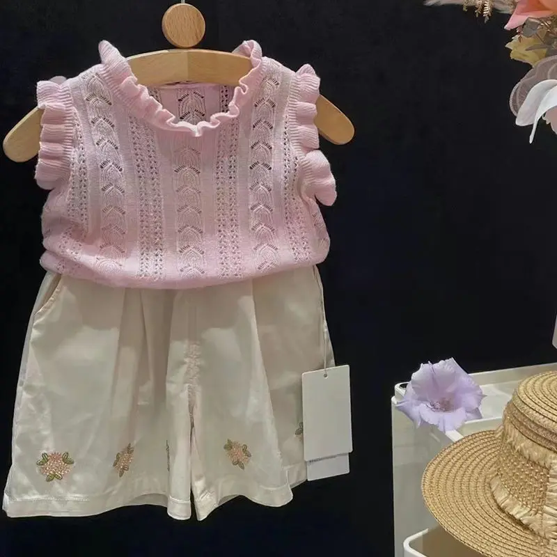 Summer Children Sets Sleeveless Shirts Floral Embroidery Shorts Set Girls Clothing Sets Kids Summer Set for 2-7 Years
Summer Children Sets Sleeveless Shirts Floral Embroidery Shorts Set Girls Clothing Sets Kids Summer Set for 2-7 Years
