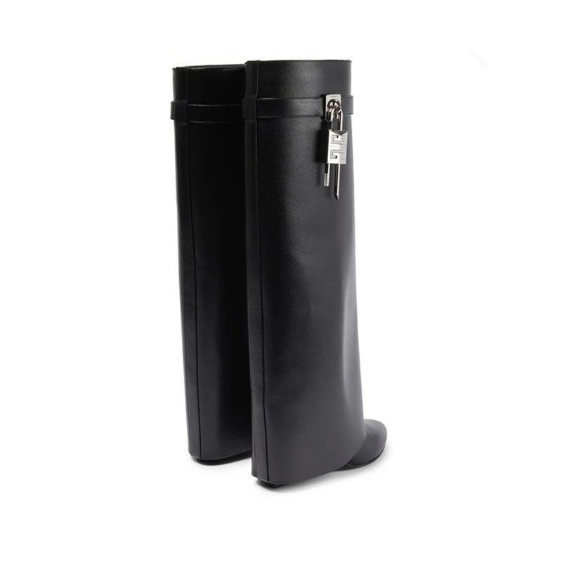 Metal Lock Decoration Pointed Toe Genuine Leather Women Knee Boots Super High Heels Soft Sole Street Style Outdoor Casual Boots
Metal Lock Decoration Pointed Toe Genuine Leather Women Knee Boots Super High Heels Soft Sole Street Style Outdoor Casual Boots