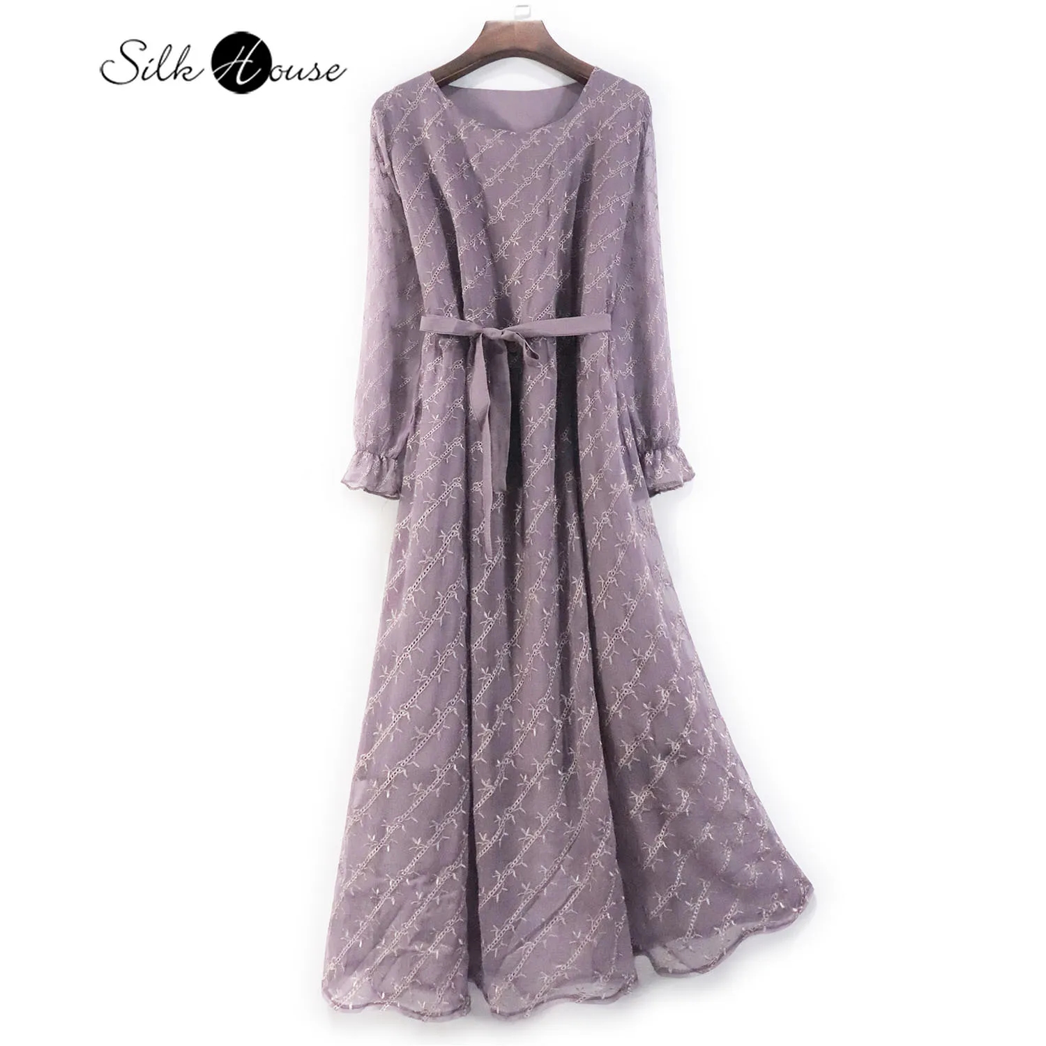 Gentle Wind Purple Embroidered Mulberry Silk Dress Heavy Industry Embroidered Silk Long Skirt Double-layer A-shaped Belt Dress
Gentle Wind Purple Embroidered Mulberry Silk Dress Heavy Industry Embroidered Silk Long Skirt Double-layer A-shaped Belt Dress