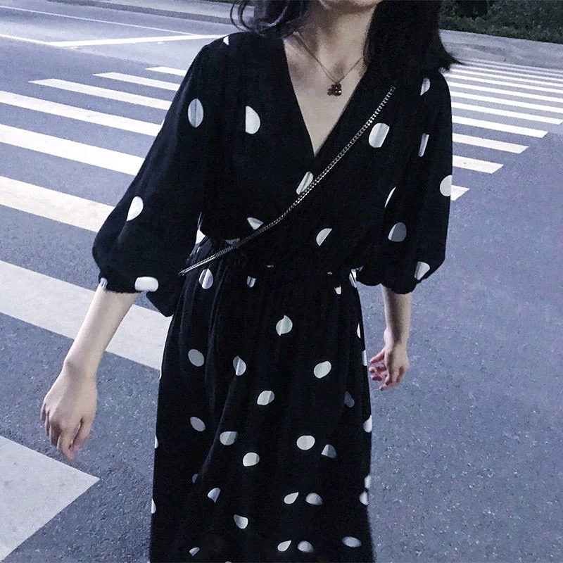 Large Size Women's Clothing Spring/Summer New Mid-Length Dress for Plump Girls Age-Reducing Slimming Retro Polka Dot Chif 2023
Large Size Women's Clothing Spring/Summer New Mid-Length Dress for Plump Girls Age-Reducing Slimming Retro Polka Dot Chif 2023