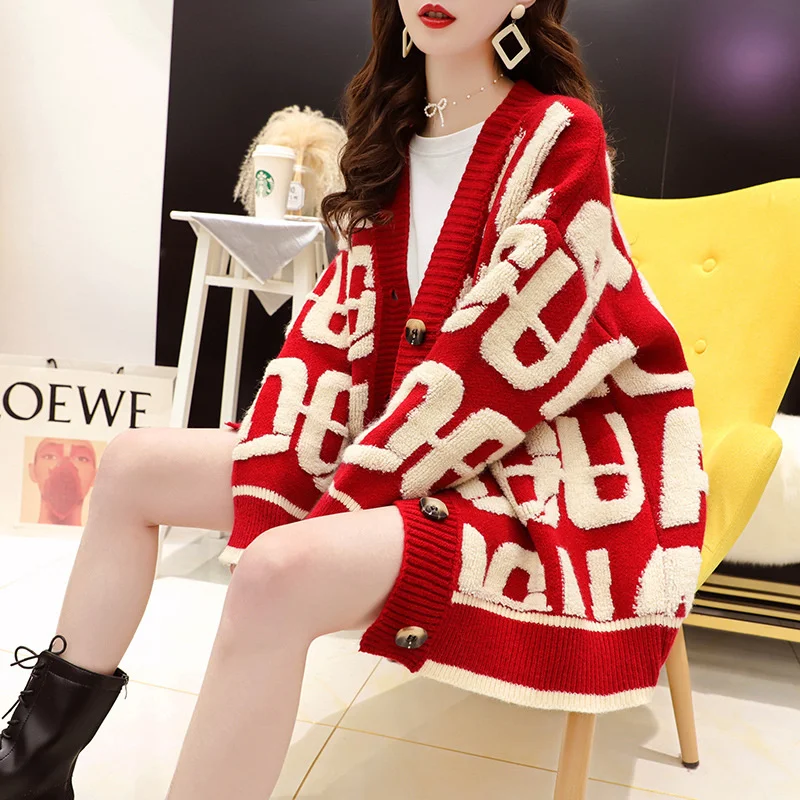 2022 Autumn And Winter Red Grunge Sweater Cardigan Women's Korean Version Fashion Loose Lazy Style Letter Knitted Cute Jacket
2022 Autumn And Winter Red Grunge Sweater Cardigan Women's Korean Version Fashion Loose Lazy Style Letter Knitted Cute Jacket