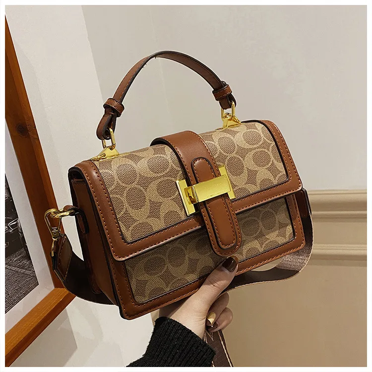2023 New Handheld Women's Bag Fashion Contrast Color Shoulder Bag Trend Crossbody Bag
2023 New Handheld Women's Bag Fashion Contrast Color Shoulder Bag Trend Crossbody Bag