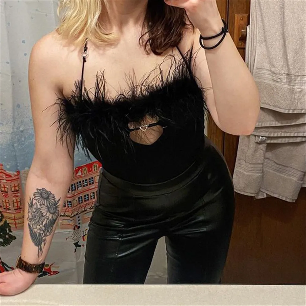 Tank Top Hairy Halter Vest With Sleeves, Hot Girl Wearing Sexy Backless Heart Hollow Top Summer 2022 New Female Clothing
Tank Top Hairy Halter Vest With Sleeves, Hot Girl Wearing Sexy Backless Heart Hollow Top Summer 2022 New Female Clothing