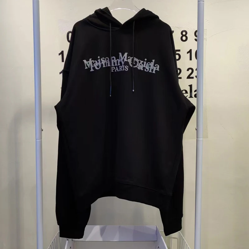 GYM 1:1 High Quality Mm6 Margiela Hooded Sweatshirts Loose Luminous Letter Print Pullovers Daily Casual All-match Hoodies
GYM 1:1 High Quality Mm6 Margiela Hooded Sweatshirts Loose Luminous Letter Print Pullovers Daily Casual All-match Hoodies