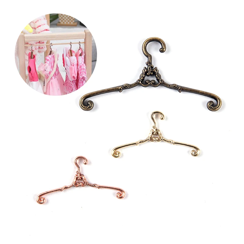 5pcs 1:12 Miniature Metal Dollhouse Hangers Bedroom Wardrobe Decor Doll House Accessories For Blyth 1/6 Ob11 Doll Clothes
5pcs 1:12 Miniature Metal Dollhouse Hangers Bedroom Wardrobe Decor Doll House Accessories For Blyth 1/6 Ob11 Doll Clothes