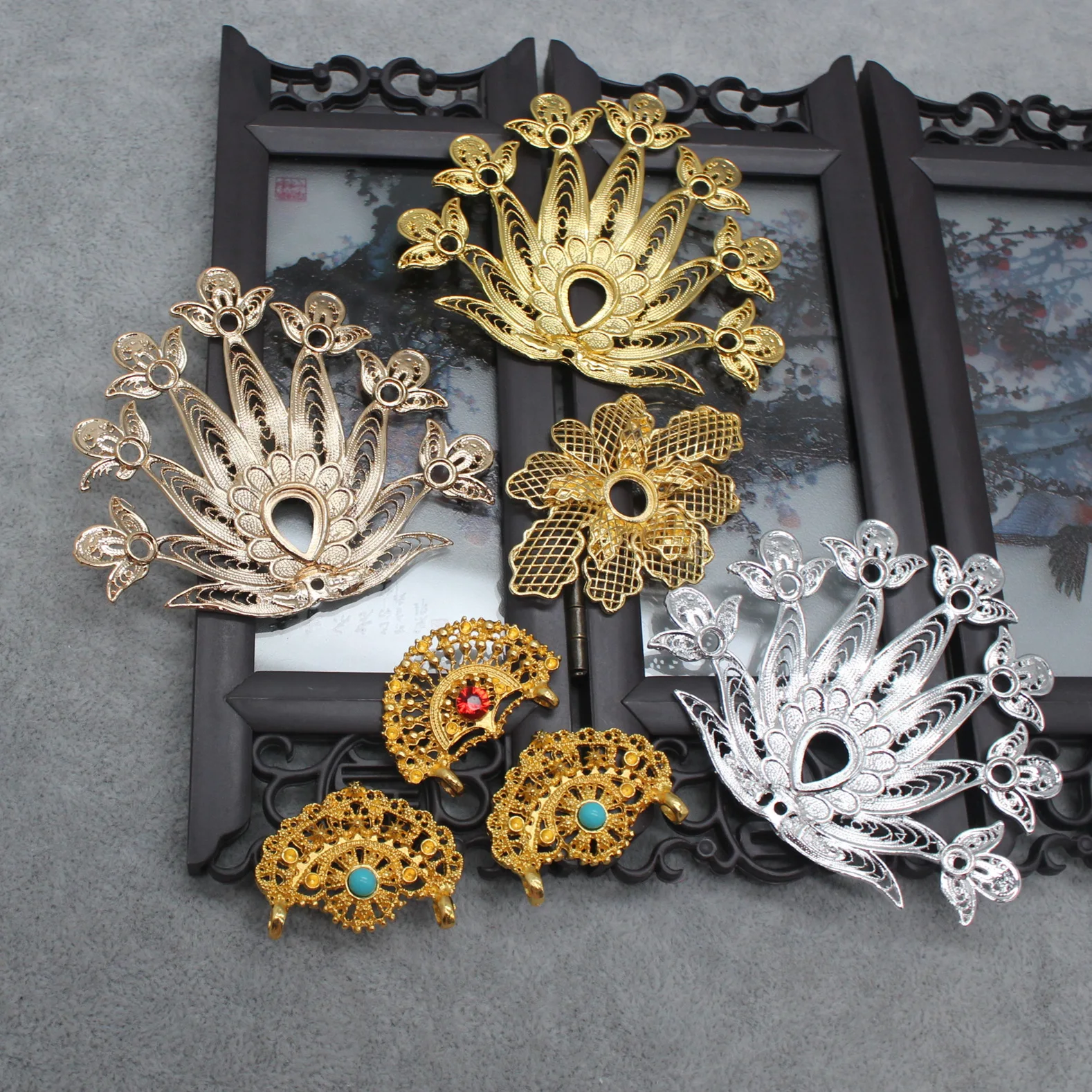 DIY Vintage Antique Phoenix Crown Chinese Fan Decorate Material Alloy Gold Plated For Buddha Statue African Jewelry Accessories
DIY Vintage Antique Phoenix Crown Chinese Fan Decorate Material Alloy Gold Plated For Buddha Statue African Jewelry Accessories