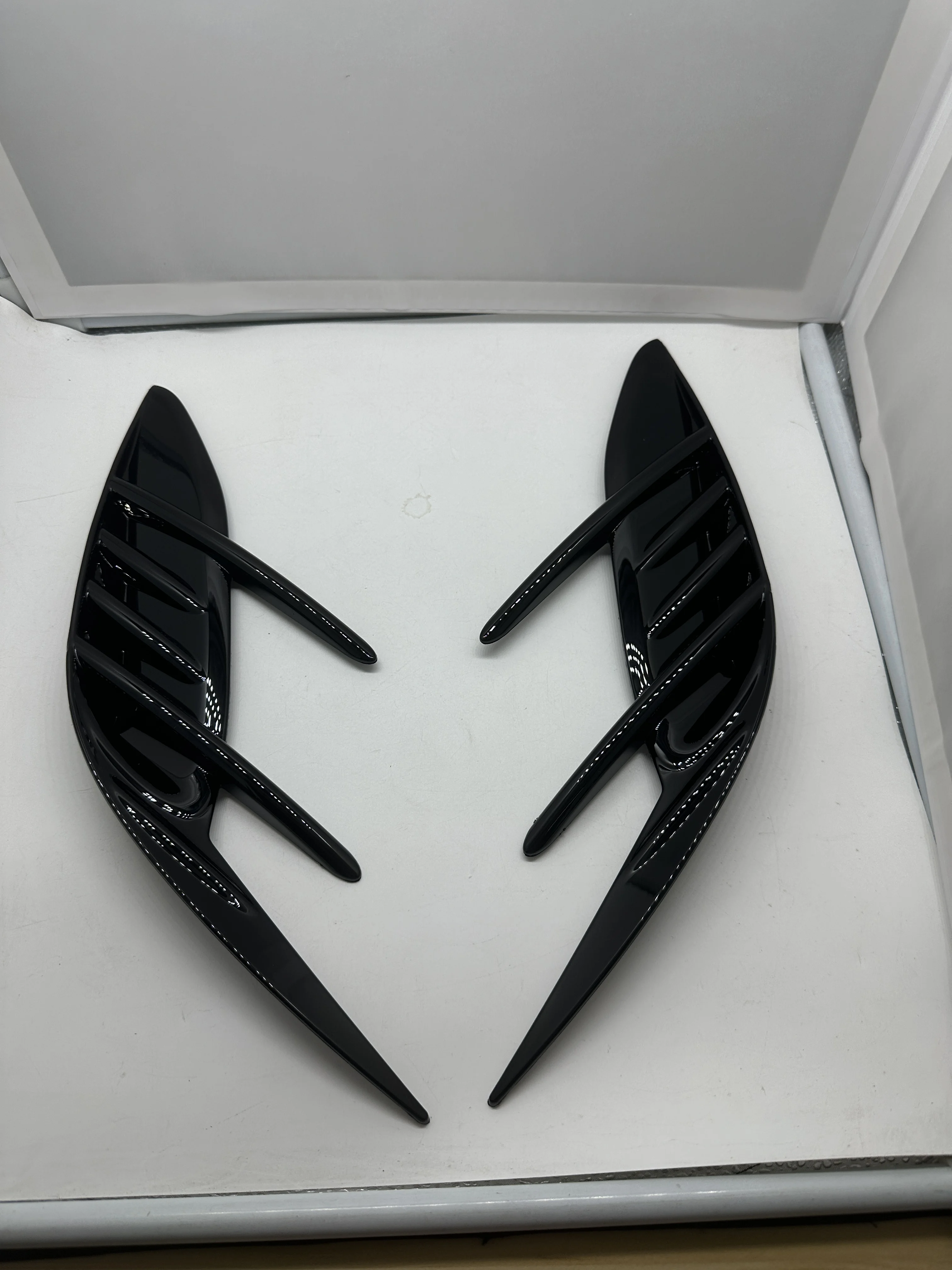 Для KIA Stinger 2018-2023 автомобильная наклейка Frpmt бампер боковое вентиляционное отверстие спойлер Canard чехлы из углеродного волокна глянцевый черный аксессуары ABS
Для KIA Stinger 2018-2023 автомобильная наклейка Frpmt бампер боковое вентиляционное отверстие спойлер Canard чехлы из углеродного волокна глянцевый черный аксессуары ABS