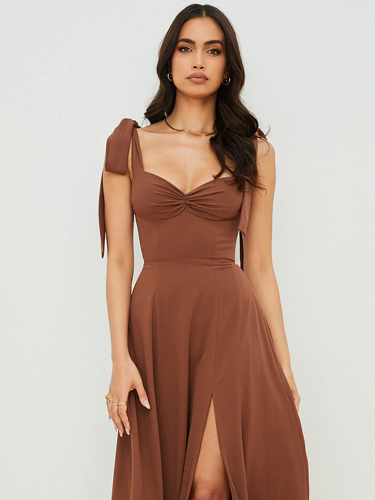 Summer New Women's Dress Fashion Temperament Suspender French Holiday Party Dress Slim Back Low Neck Sexy Suspender Belt Dress
Summer New Women's Dress Fashion Temperament Suspender French Holiday Party Dress Slim Back Low Neck Sexy Suspender Belt Dress