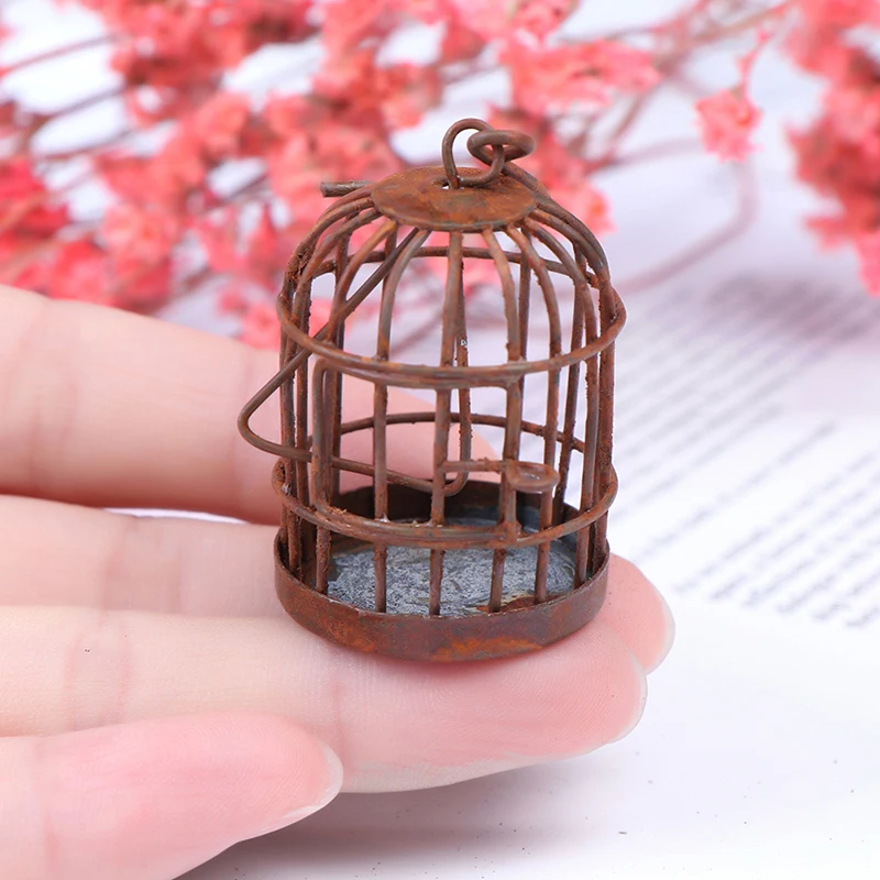 Creative 1:12 Mini Metal Bird Cage Dollhouse Miniature Model For Kids Gift Classic Toy Fashion Doll House Accessories
Creative 1:12 Mini Metal Bird Cage Dollhouse Miniature Model For Kids Gift Classic Toy Fashion Doll House Accessories