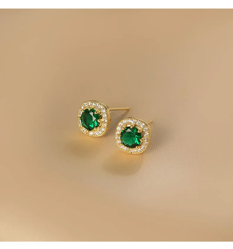 Luxury Female Emerald Green Square Earrings S925 Stamp Silver Color Gold Wedding Earrings Vintage Stud Earrings For Women 
Luxury Female Emerald Green Square Earrings S925 Stamp Silver Color Gold Wedding Earrings Vintage Stud Earrings For Women