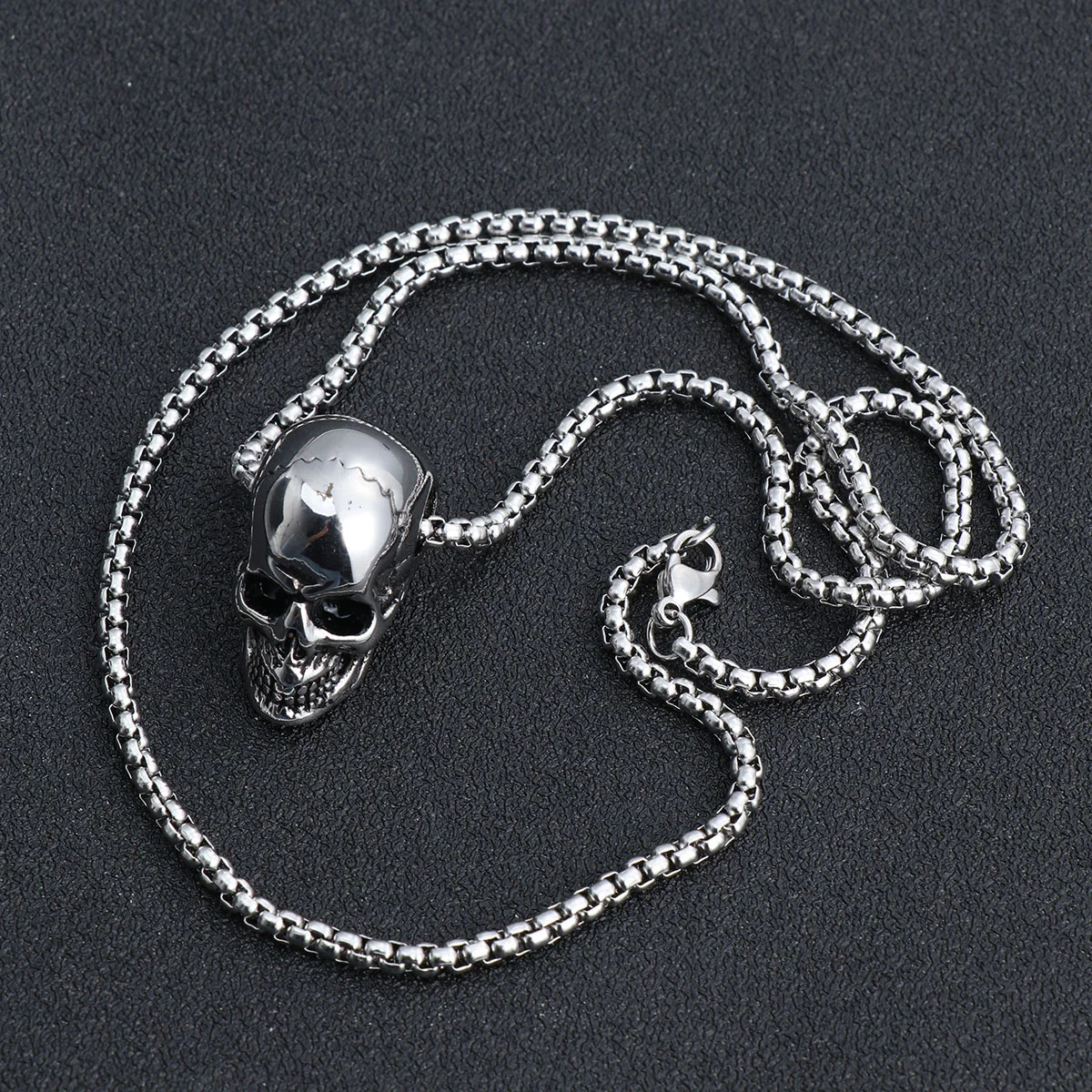 1PC Necklace Titanium Steel Chic Retro Gothic Pendant for Men Boy Pendant and Chain Silver
1PC Necklace Titanium Steel Chic Retro Gothic Pendant for Men Boy Pendant and Chain Silver