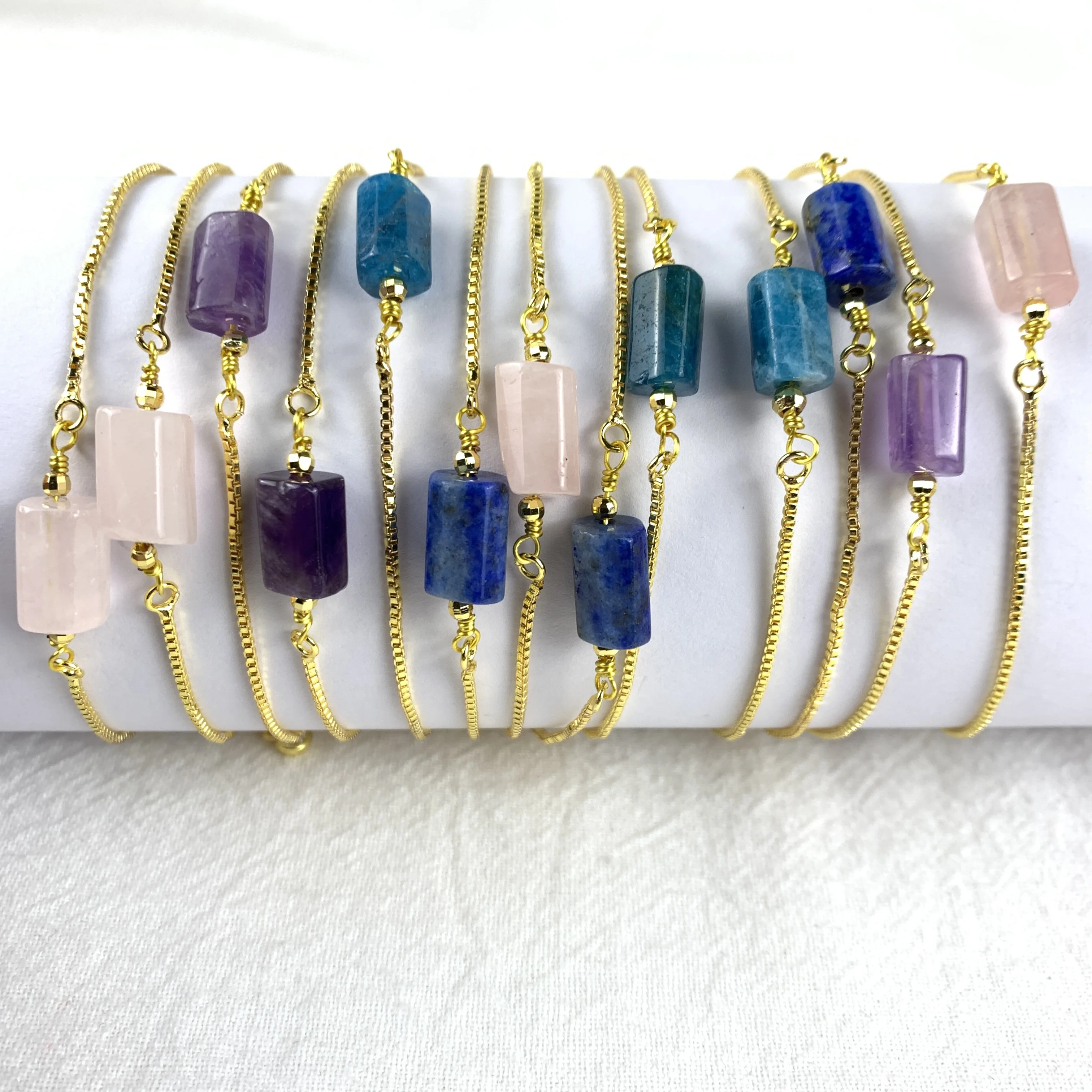BEILIXIGEMS Natural Stone Bracelet Handmade Healing Crystal Rose Quartz Beads Charm Gold Stainless Steel Chain Jewelry for Women
BEILIXIGEMS Natural Stone Bracelet Handmade Healing Crystal Rose Quartz Beads Charm Gold Stainless Steel Chain Jewelry for Women