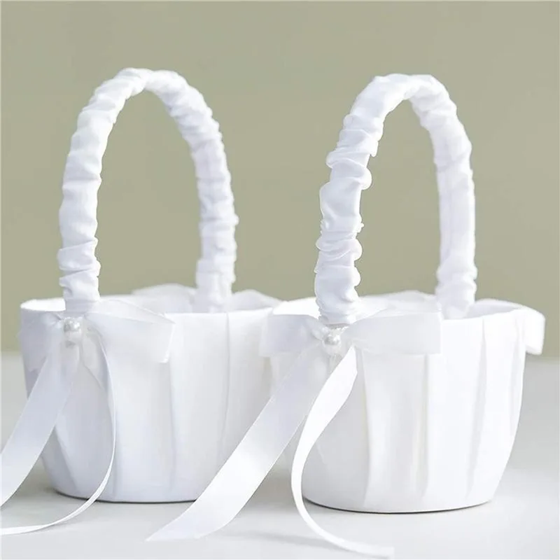 White Wedding Flower Basket Flower Girl Basket Lace Pearl Romantic White Rhinestone Decoration to Wedding Ceremony Party Baskets
White Wedding Flower Basket Flower Girl Basket Lace Pearl Romantic White Rhinestone Decoration to Wedding Ceremony Party Baskets