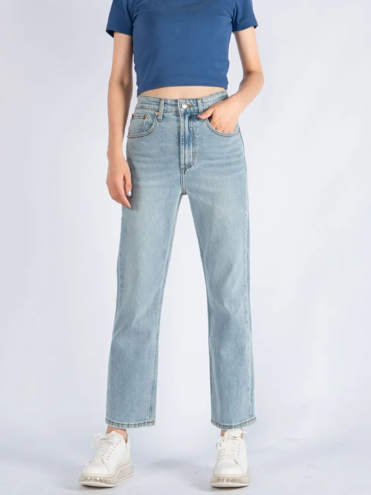 Новые женские джинсы в английском стиле с высокой талией, микро-стрейч, женские джинсовые брюки, повседневные женские прямые брюки до щиколотки, весна 2023
Новые женские джинсы в английском стиле с высокой талией, микро-стрейч, женские джинсовые брюки, повседневные женские прямые брюки до щиколотки, весна 2023