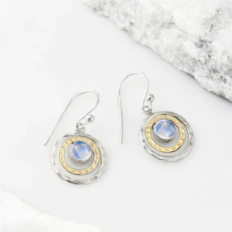 Boho Style Inlaid Moonstone Turquoise Multi-Ring Pendant Stud Earrings Charm Fashion Women's Pendant Stud Earrings Gift Jewelry
Boho Style Inlaid Moonstone Turquoise Multi-Ring Pendant Stud Earrings Charm Fashion Women's Pendant Stud Earrings Gift Jewelry