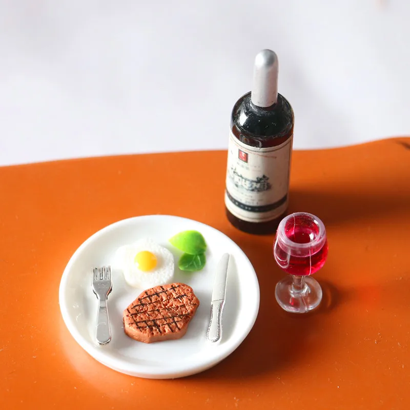 Dollhouse 1:6 BJD Mini Red Wine Steak Meal Western-style Food Miniature Items Dolls House Accessories Kitchen Candlelight Dinner
Dollhouse 1:6 BJD Mini Red Wine Steak Meal Western-style Food Miniature Items Dolls House Accessories Kitchen Candlelight Dinner