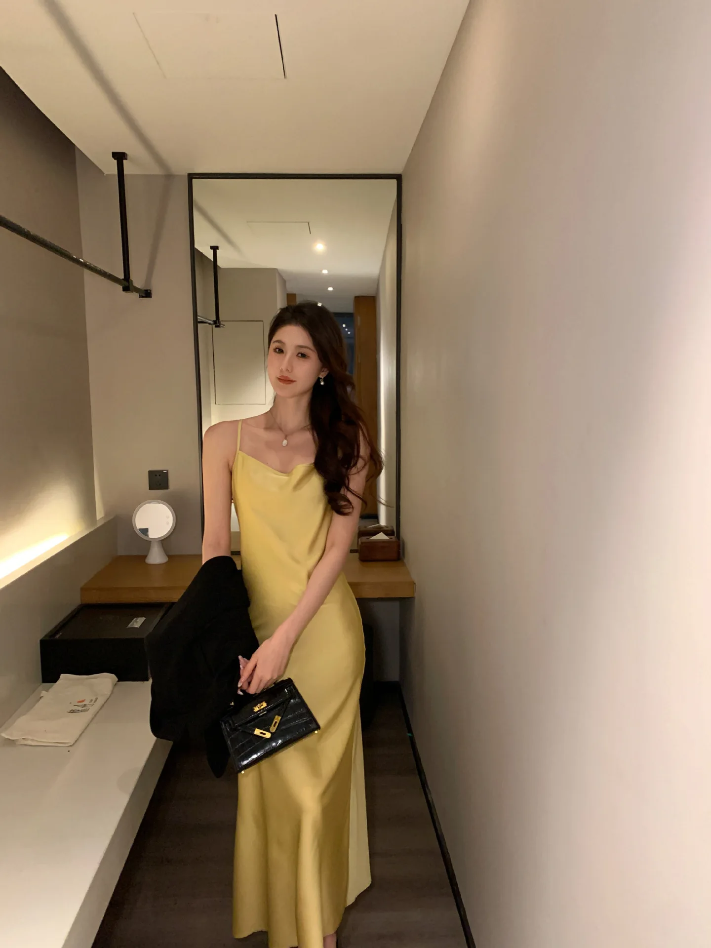 Pure Cotton Silk Dress for Women 2023 New Middle aged Mom Summer Dress Large Size Foreign Style Middle aged and Elde Y93
Pure Cotton Silk Dress for Women 2023 New Middle aged Mom Summer Dress Large Size Foreign Style Middle aged and Elde Y93