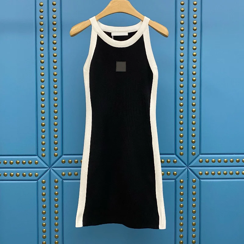 classic black and white stitched women's dress logo temperament round neck women's suspender skirt sexy sleeveless women's skirt
classic black and white stitched women's dress logo temperament round neck women's suspender skirt sexy sleeveless women's skirt
