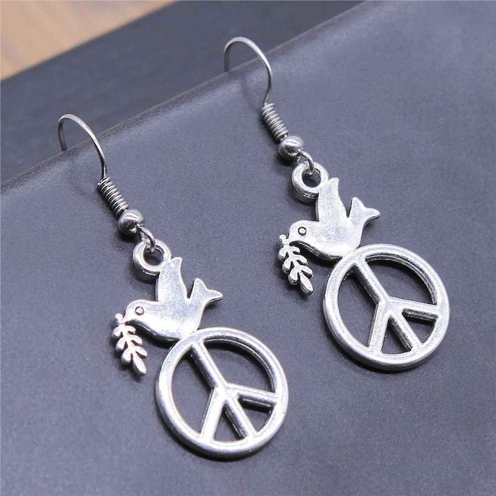Fashion Handmade Simple Design Antique Silver Color Peace Dove Pendant Earrings Women Vintage Drop Earrings
Fashion Handmade Simple Design Antique Silver Color Peace Dove Pendant Earrings Women Vintage Drop Earrings
