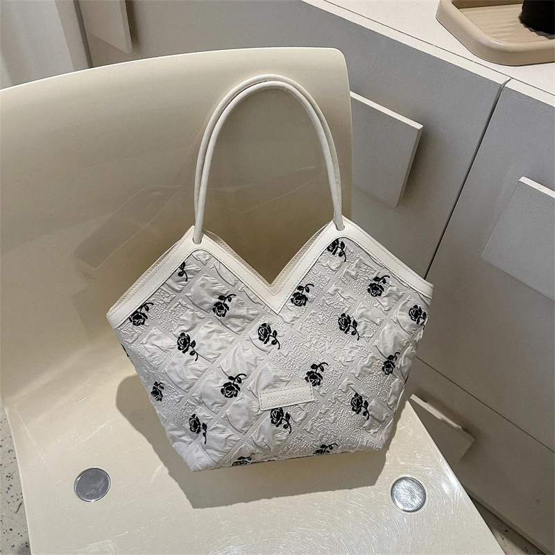 Ins Stylish Rose Printed PU Leather for Women Pleated Bubble Bucket Tote Bag Ladies Purses and Handbags 2023 Trend Shoulder Bags
Ins Stylish Rose Printed PU Leather for Women Pleated Bubble Bucket Tote Bag Ladies Purses and Handbags 2023 Trend Shoulder Bags