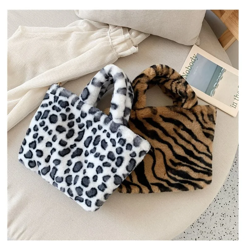 2022 New Designer Leopard Handbag For Women Large Capacity Tote Bag With Chain Pink Black Crossbody Messenger Bags Ladies Party
2022 New Designer Leopard Handbag For Women Large Capacity Tote Bag With Chain Pink Black Crossbody Messenger Bags Ladies Party