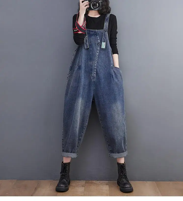 Womens Jumpsuit 2023 Spring Big Pockets Harem Bib Pants Denim Overalls Vintage Wide Leg Straps Rompers Casual Baggy Jeans Female
Womens Jumpsuit 2023 Spring Big Pockets Harem Bib Pants Denim Overalls Vintage Wide Leg Straps Rompers Casual Baggy Jeans Female