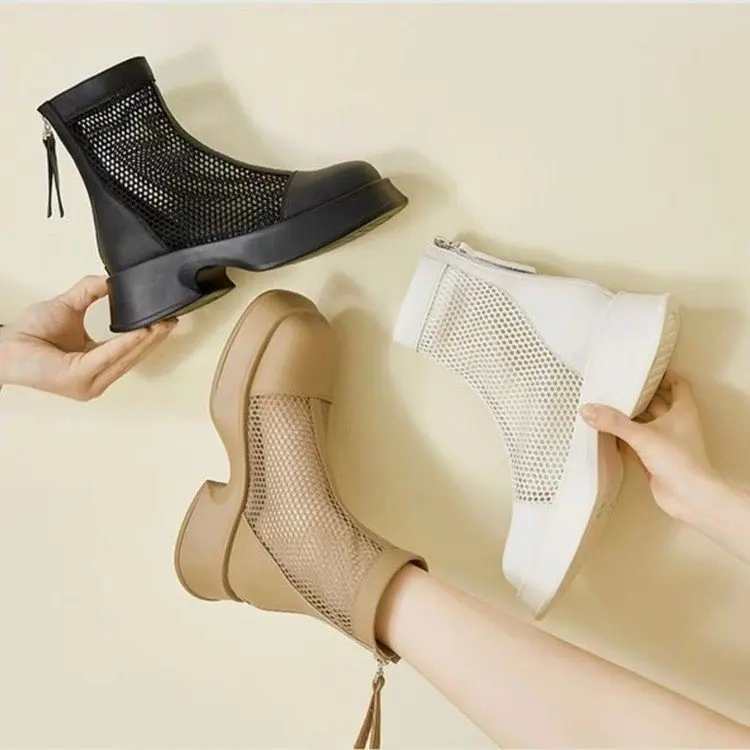 2022 New Women's Sandals Leather Mesh Zipper Women's Summer Round Head Square High Heel Women's Shoes Women's Sandals Large Size
2022 New Women's Sandals Leather Mesh Zipper Women's Summer Round Head Square High Heel Women's Shoes Women's Sandals Large Size