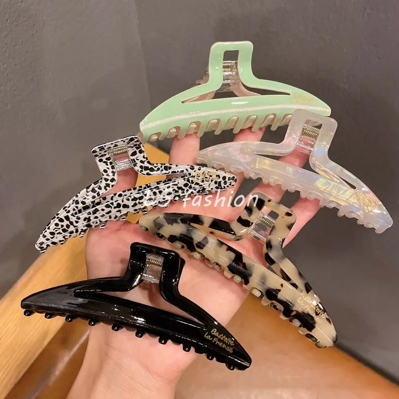 Модные женские заколки для волос из ацетата для девочек, ретро головной убор, большая треугольная Шпилька, заколка-краб, корейские аксессуа... 
Модные женские заколки для волос из ацетата для девочек, ретро головной убор, большая треугольная Шпилька, заколка-краб, корейские аксессуа...