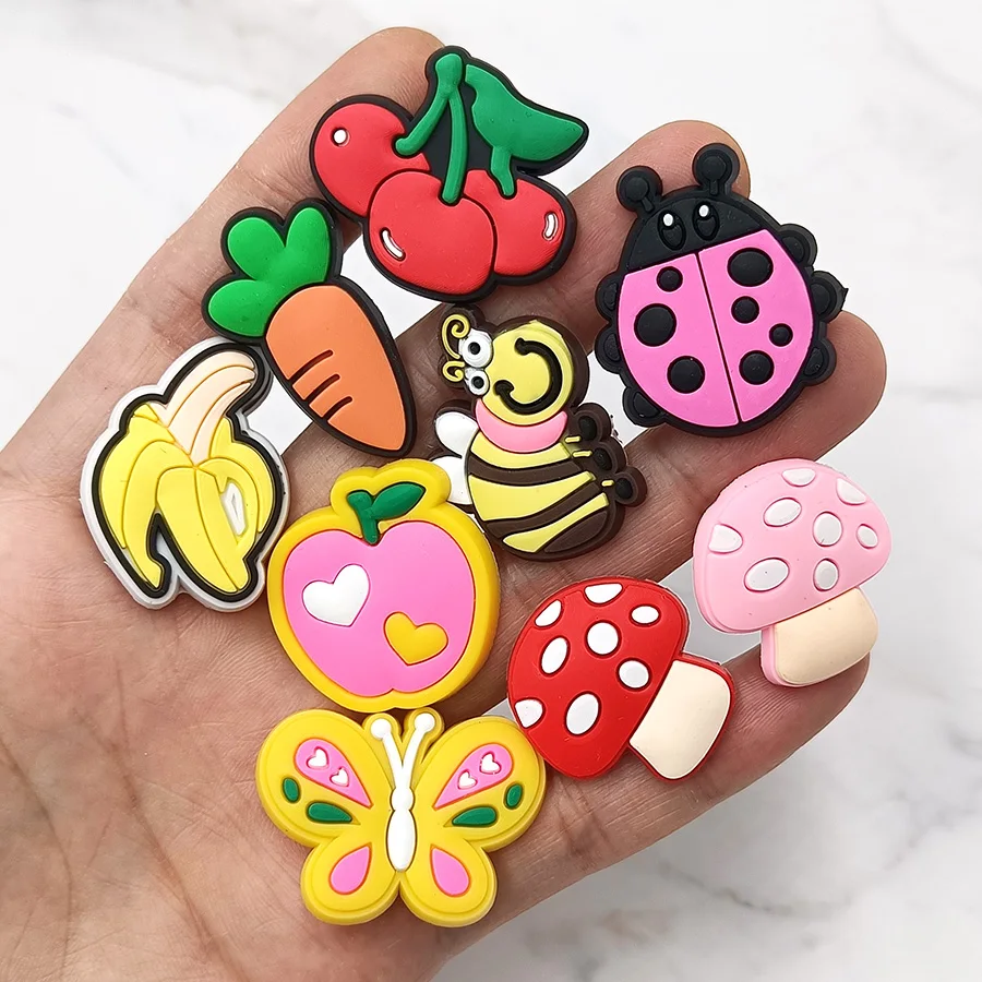 Dropshipping Bee Cherry PVC Shoe Buckle Accessories Funny DIY Shoes Decoration Fit Pins Jibz For Crocs Charms Kids Party Gift
Dropshipping Bee Cherry PVC Shoe Buckle Accessories Funny DIY Shoes Decoration Fit Pins Jibz For Crocs Charms Kids Party Gift