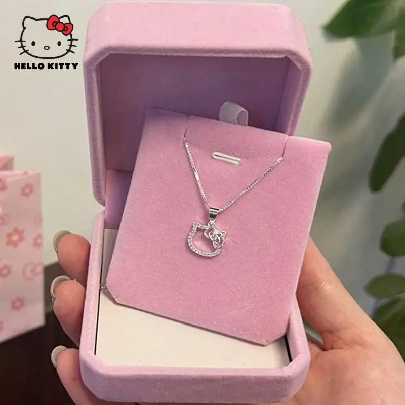 Kawaii Sanrio, ожерелье из стерлингового серебра с героями мультфильмов Hello Kitty, милая цепочка до ключиц, отправка подруге, Модный кулон, подарок на...
Kawaii Sanrio, ожерелье из стерлингового серебра с героями мультфильмов Hello Kitty, милая цепочка до ключиц, отправка подруге, Модный кулон, подарок на...