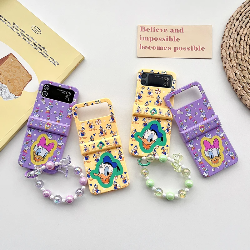 

Cute Disney Donald Duck Daisy Couple Phone Case For Samsung Galaxy Z Flip 3 4 5G ZFlip3 ZFlip4 Flip3 Flip4 Cover With Beads
