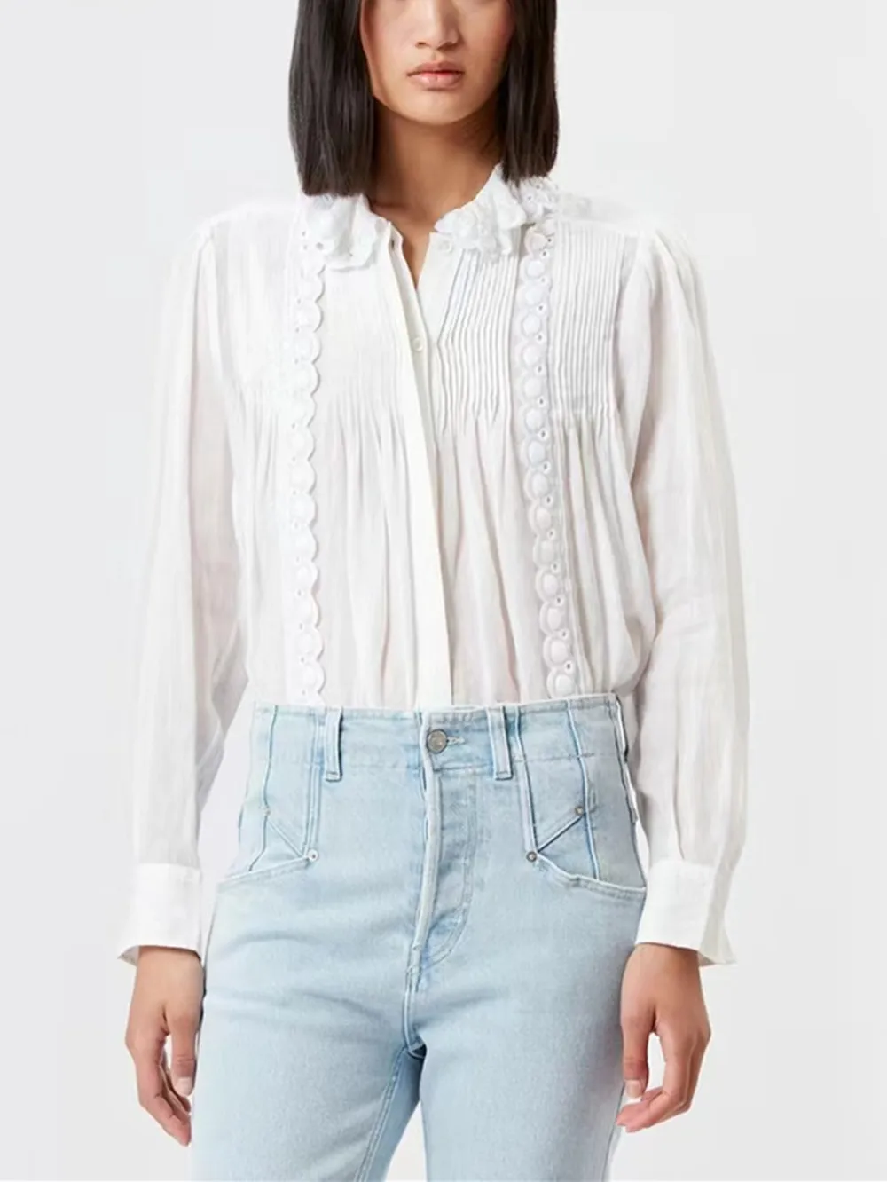 Women White Ruffles Collar Shirt Elegant Embroidery Long Sleeve Single Breasted Blouse for Female Spring Summer 2023
Women White Ruffles Collar Shirt Elegant Embroidery Long Sleeve Single Breasted Blouse for Female Spring Summer 2023