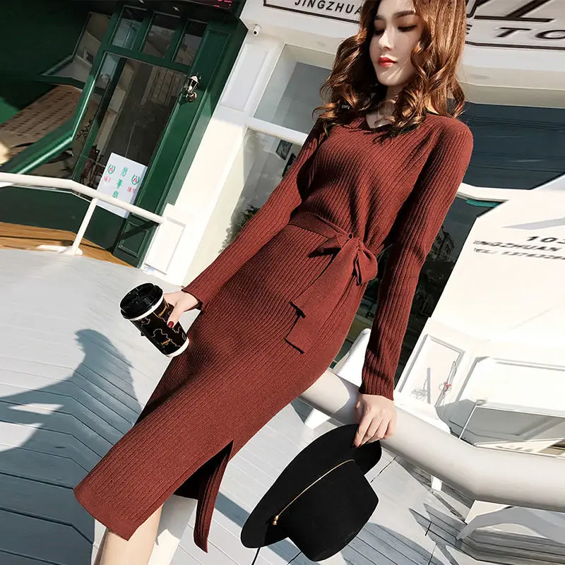 Winter Women's Solid V Neck Knitted Sweater Dress Pleated Loose Long Robes Lady Office Streetwear Fashion Evening Dresses H53
Winter Women's Solid V Neck Knitted Sweater Dress Pleated Loose Long Robes Lady Office Streetwear Fashion Evening Dresses H53