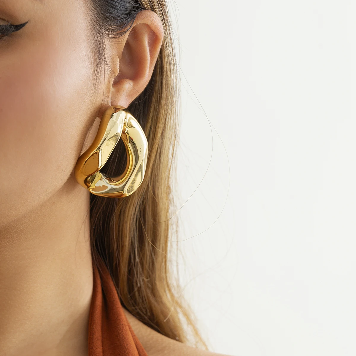

IngeSight.Z Exaggerated Gold Color Big Hoop Earrings for Women Vintage Punk Metal Geometric Circle Loop Earrings Female Jewelry