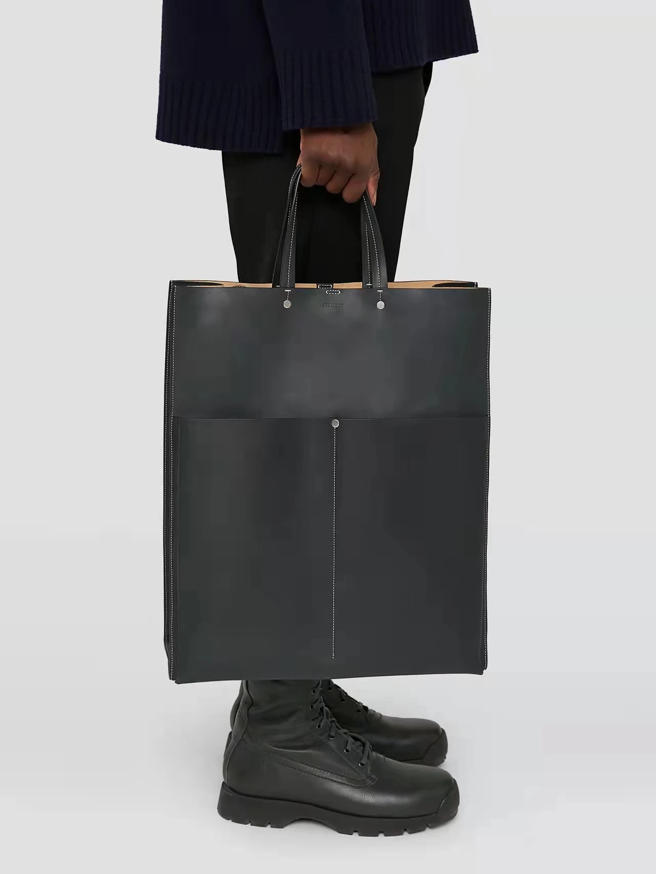 2022 niche designer brand women's bag large capacity tote bag women's bag leather shoulder bag
2022 niche designer brand women's bag large capacity tote bag women's bag leather shoulder bag