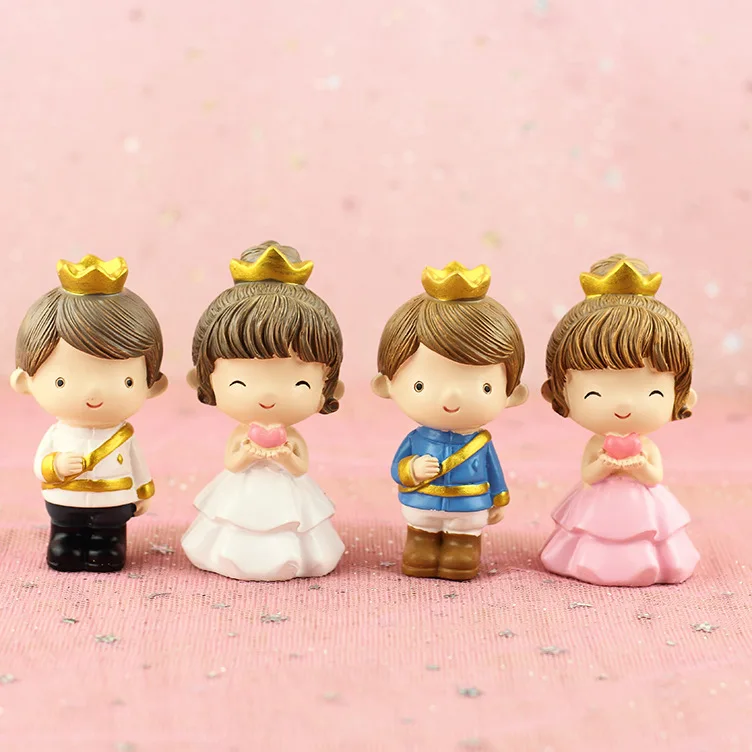 New little prince and princess baking cake decorations couple ornaments wedding gifts car decorations
New little prince and princess baking cake decorations couple ornaments wedding gifts car decorations