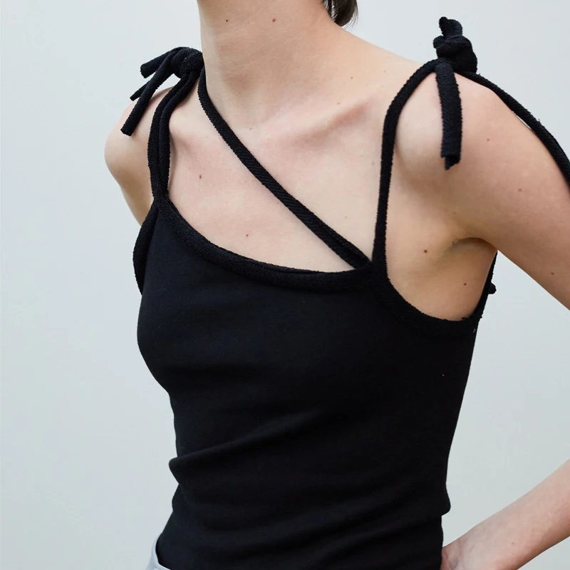 Backless Black Tank Top Women Sexy Bandage Corset Tops 2023 New Summer Woman Y2K Tops Clothes Party Streetwear Camisole Casual
Backless Black Tank Top Women Sexy Bandage Corset Tops 2023 New Summer Woman Y2K Tops Clothes Party Streetwear Camisole Casual